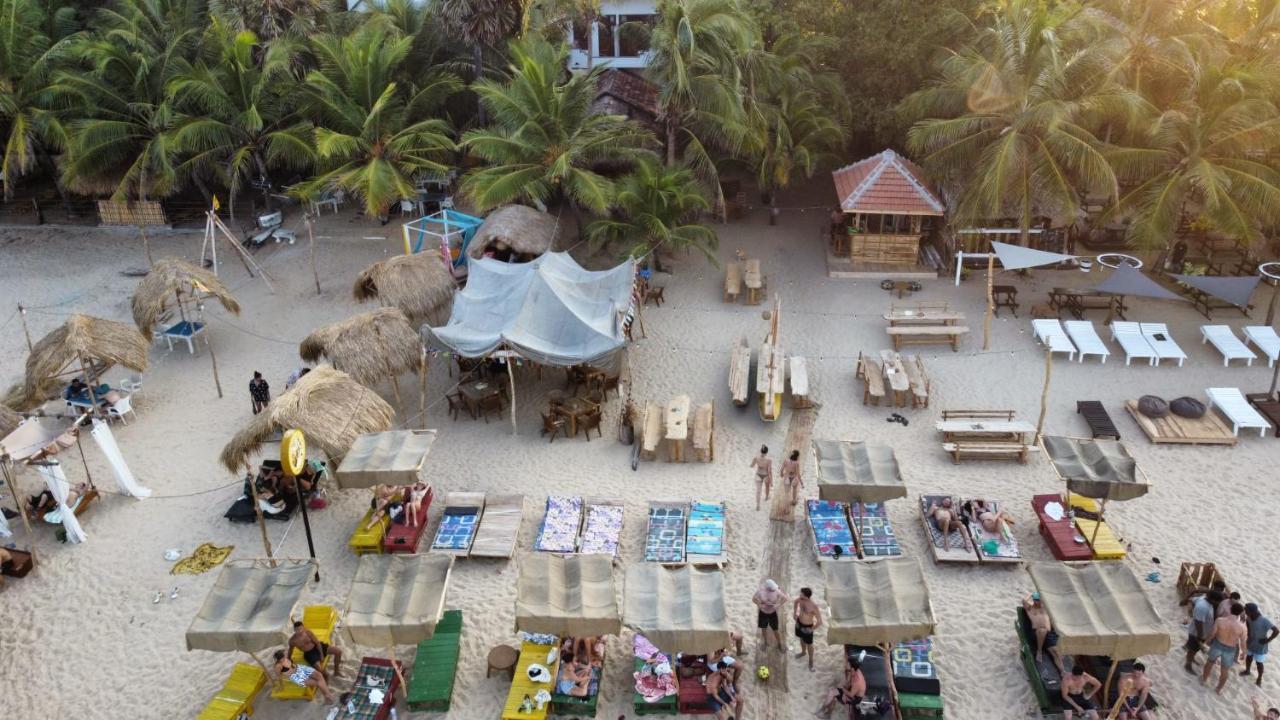 The Surf Access Guest House 아루감 베이 외부 사진