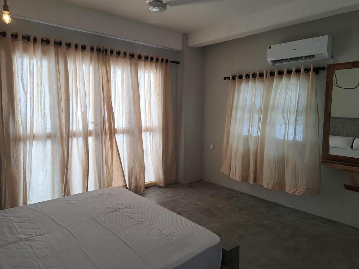 The Surf Access Guest House 아루감 베이 외부 사진
