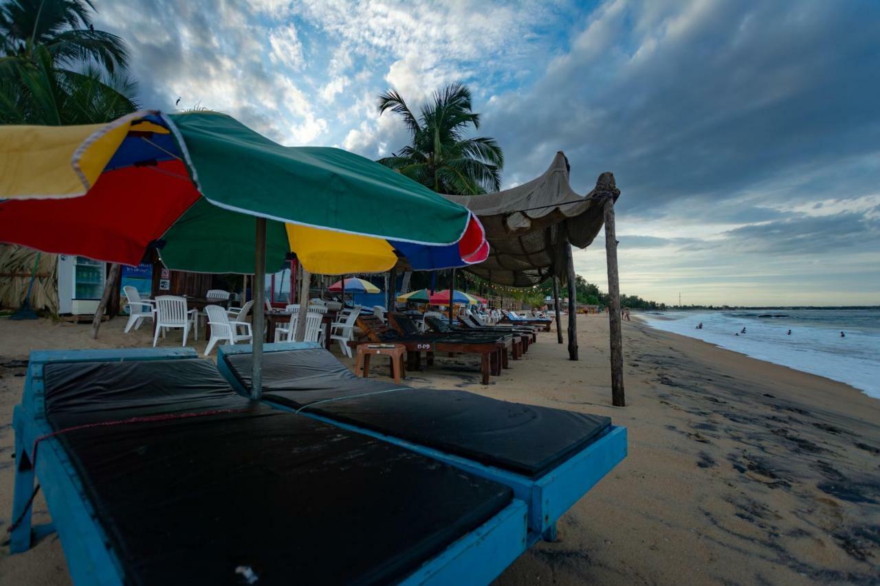 The Surf Access Guest House 아루감 베이 외부 사진