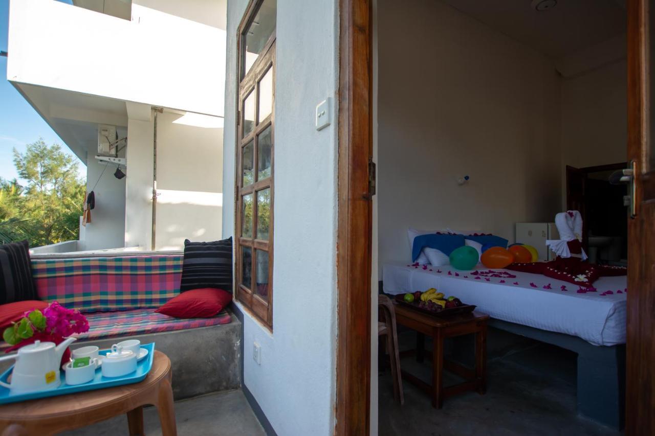 The Surf Access Guest House 아루감 베이 외부 사진